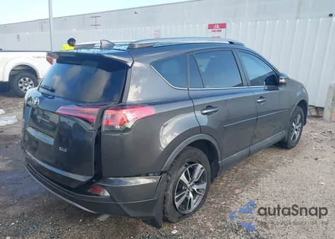 2018 Toyota Rav4 Adventure/Xle z USA, uszkodzony, nr VIN 2T3WFREV0JW426267